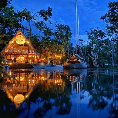 Boatique Hotel And Marina Rio Dulce Exterior photo