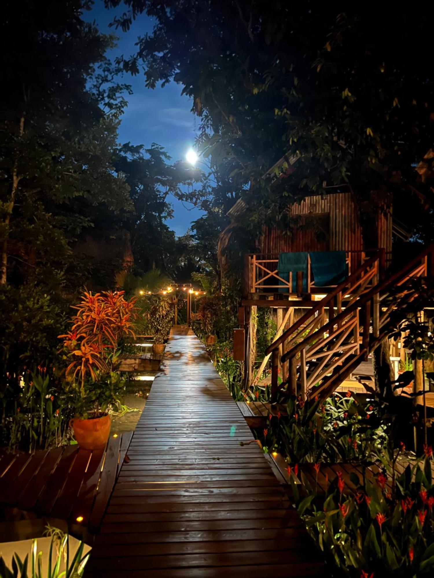 Boatique Hotel And Marina Rio Dulce Exterior photo