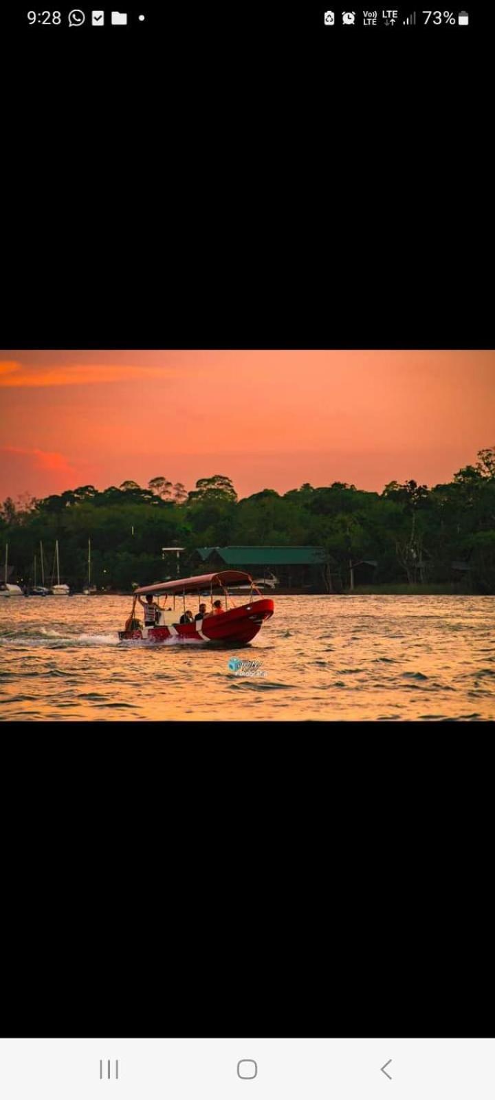 Boatique Hotel And Marina Rio Dulce Exterior photo